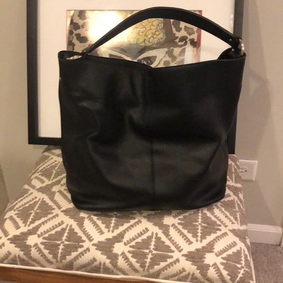 REDUCED💥Banana Republic Black Leather Bucket Bag - Picture 4 of 7